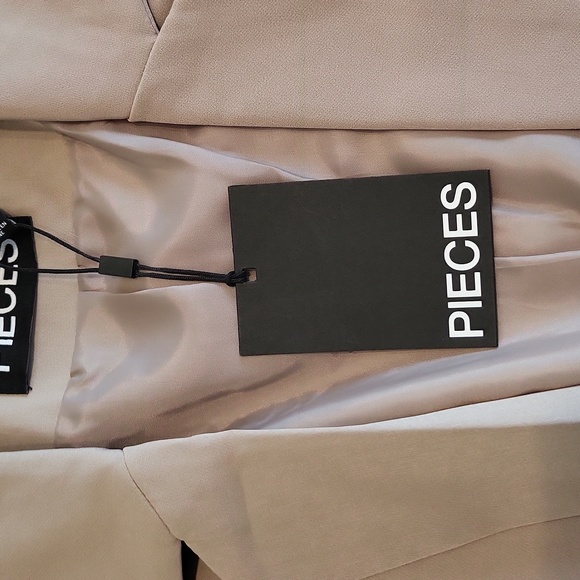 NWT oversized blazer from Pieces - Picture 11 of 11